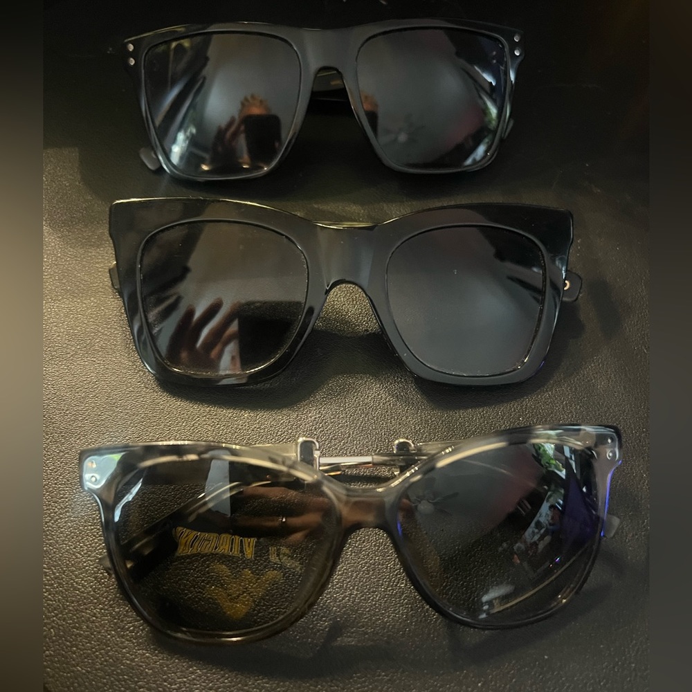 Lot of Mark Jacobs Sunglasses